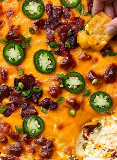 Creamy Jalapeno Popper Dip served in a bowl with tortilla chips